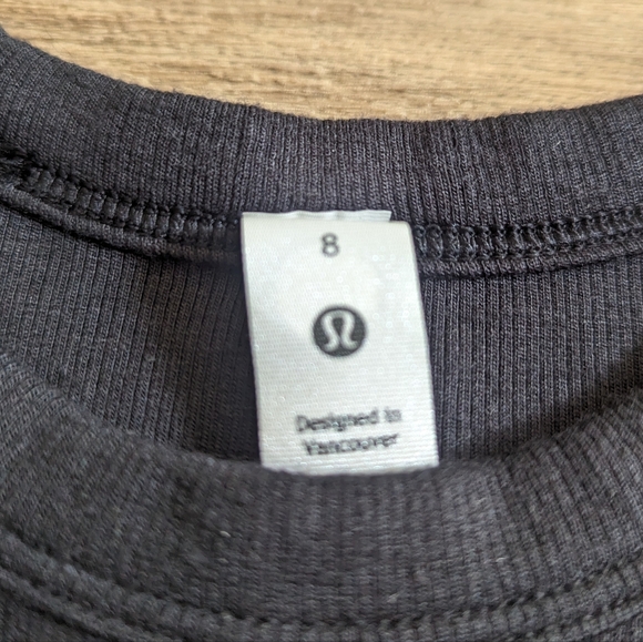 NWT Lululemon Hold Tight Cropped Tank Black Ribbed Highneck Size 8 - Picture 6 of 7